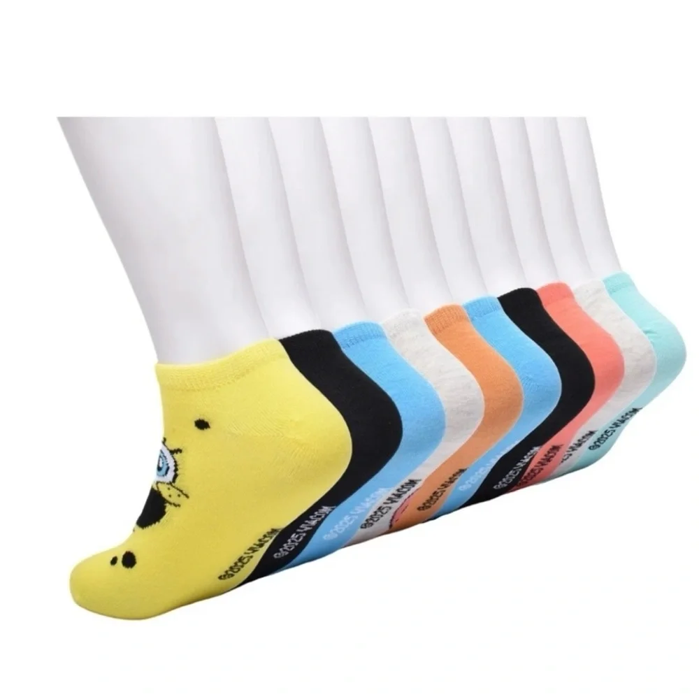10 pack Nickelodeon SpongeBob SquarePants low cut Socks. New with tags.